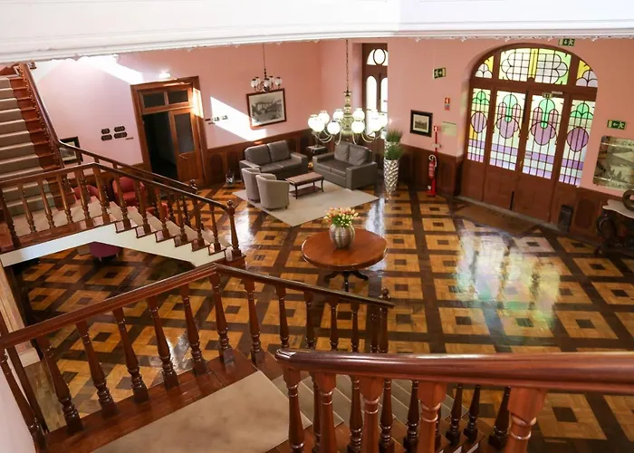 Inatel Entre-os-rios 3* Portela (Porto)